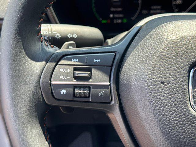 Photo of 2025 Gray Honda CR-V Hybrid
