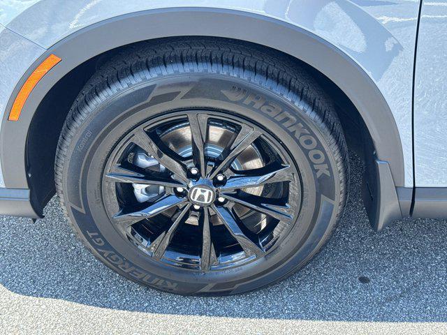 Photo of 2025 Gray Honda CR-V Hybrid