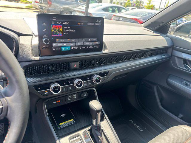 Photo of 2025 Gray Honda CR-V Hybrid