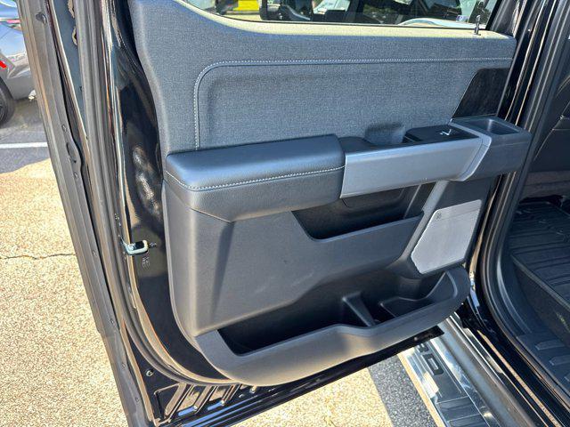 Photo of 2023 Agate Black Metallic Ford F-250