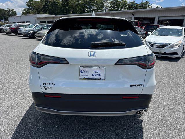 Photo of 2026 Platinum White Pearl Honda HR-V