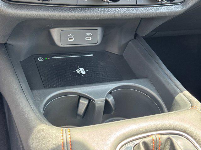 Photo of 2026 Platinum White Pearl Honda HR-V