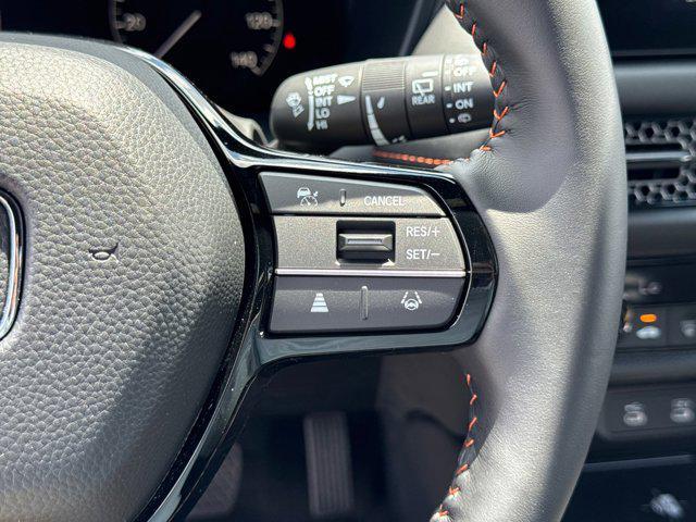 Photo of 2026 Platinum White Pearl Honda HR-V