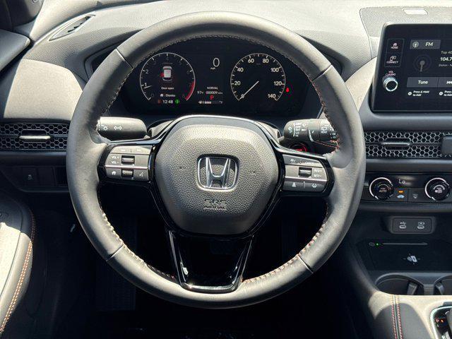 Photo of 2026 Platinum White Pearl Honda HR-V