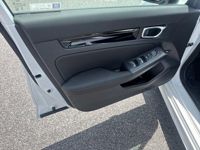 Photo of 2025 Platinum White Pearl Honda Civic Hybrid