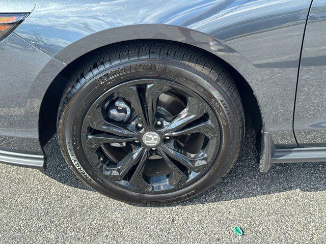 Photo of 2024 Meteorite Gray Metallic Honda Accord