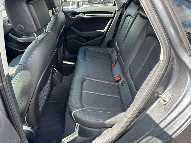 Photo of 2016 Gray Audi A3