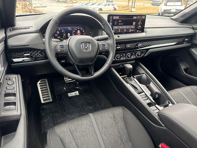 Photo of 2025 Solar Silver Metallic Honda Accord Hybrid