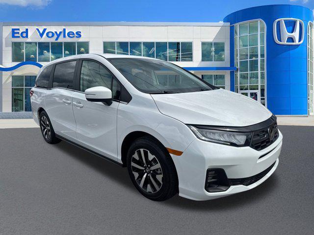 Photo of 2026 Platinum White Pearl Honda Odyssey