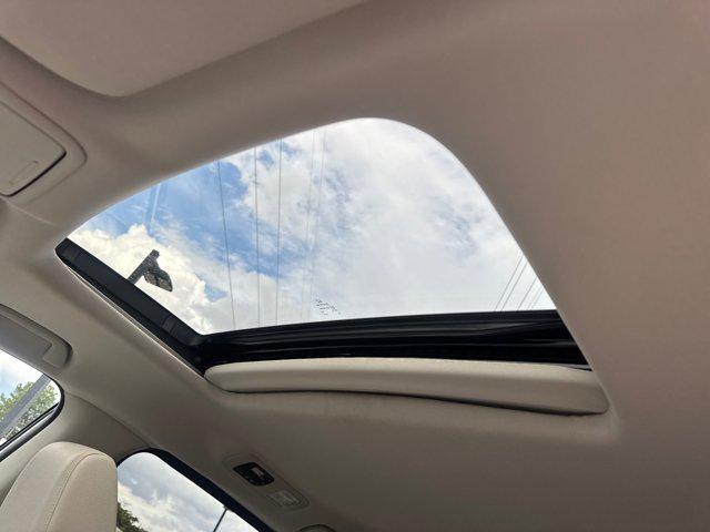 Photo of 2026 Platinum White Pearl Honda Odyssey
