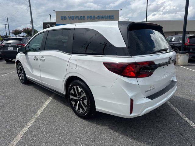 Photo of 2026 Platinum White Pearl Honda Odyssey