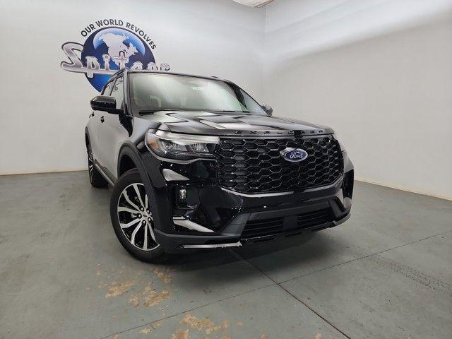 Photo of 2025 Agate Black Metallic Ford Explorer