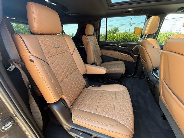 Photo of 2021 Other Cadillac Escalade ESV