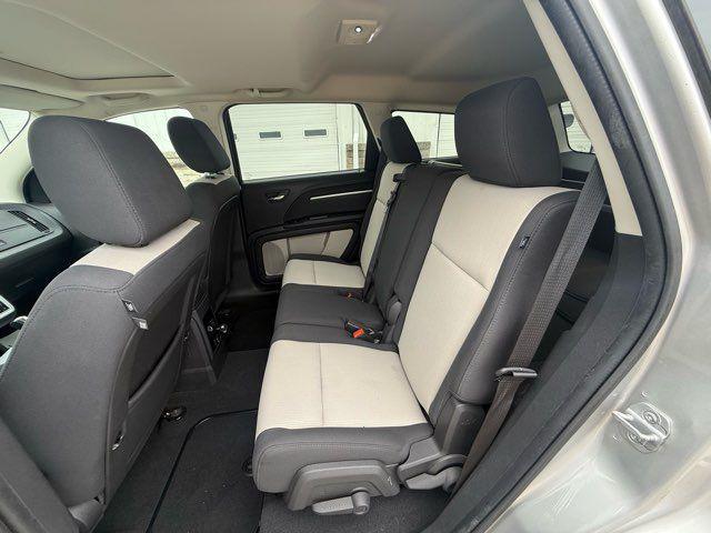 Photo of 2009 Silver Dodge Journey