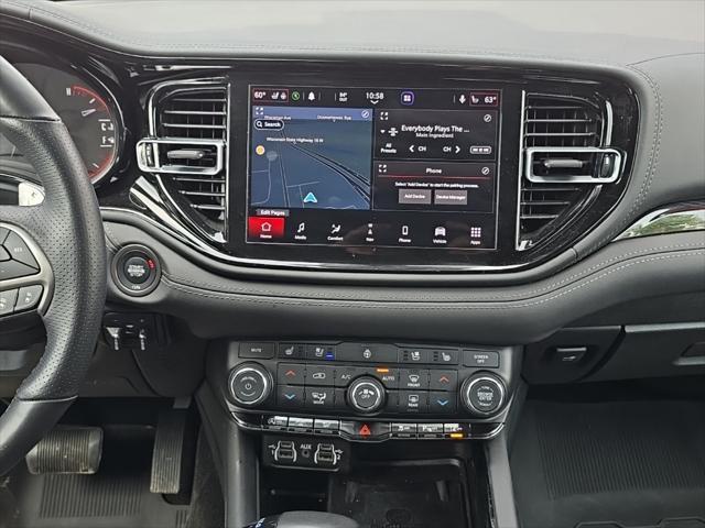 Photo of 2022 DB Black Crystal Clearcoat Dodge Durango