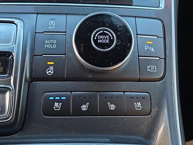 Photo of 2021 Hampton Gray Hyundai SANTA FE