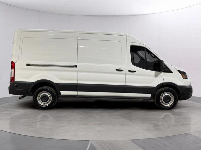 Photo of 2020 Oxford White Ford Transit-250