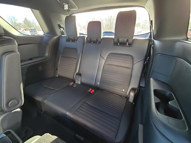 Photo of 2025 Super Black Nissan Pathfinder