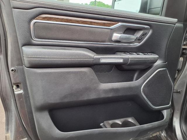 Photo of 2019 Granite Crystal Metallic Clearcoat RAM 1500