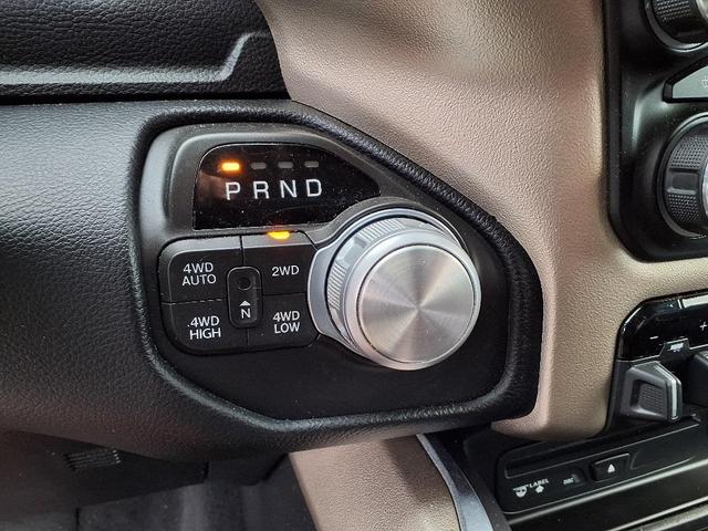 Photo of 2019 Granite Crystal Metallic Clearcoat RAM 1500