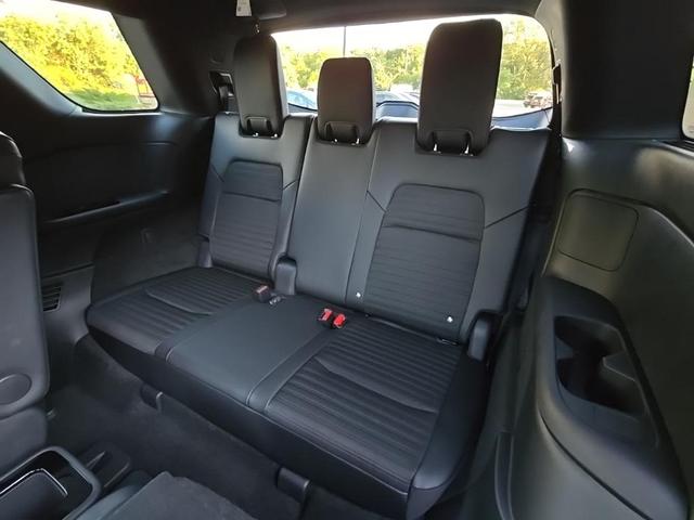 Photo of 2025 Super Black Nissan Pathfinder