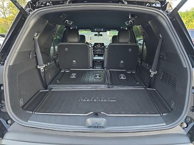 Photo of 2025 Super Black Nissan Pathfinder