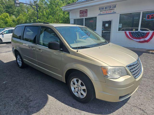 2010 Chrysler Town & Country