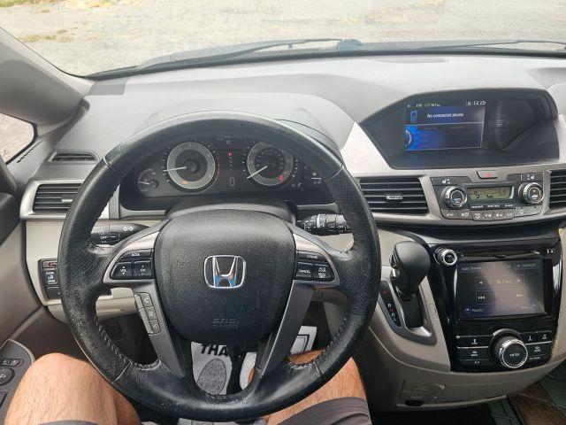 Photo of 2014 Gray Honda Odyssey