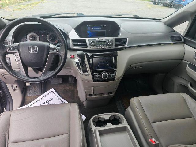 Photo of 2014 Gray Honda Odyssey