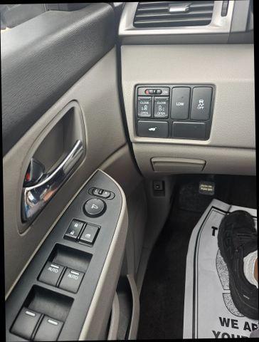 Photo of 2014 Gray Honda Odyssey