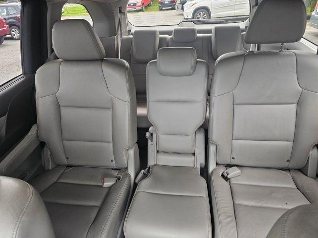 Photo of 2014 Gray Honda Odyssey