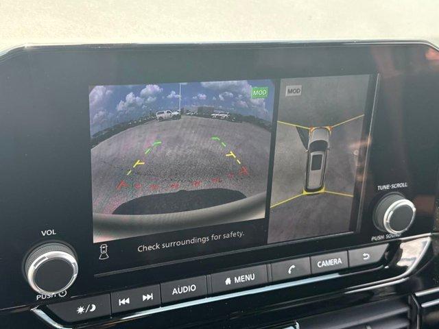 Photo of 2025 Super Black Nissan Pathfinder