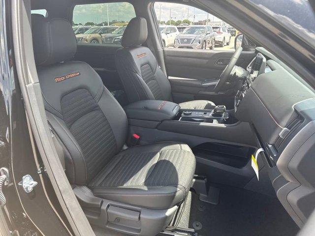 Photo of 2025 Super Black Nissan Pathfinder