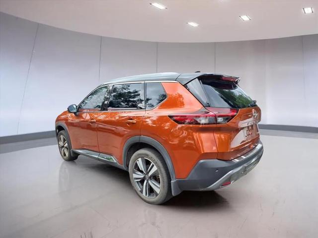 Photo of 2022 Super Black Nissan Rogue