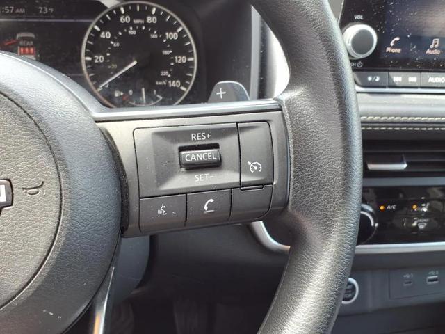 Photo of 2023 Super Black Nissan Rogue