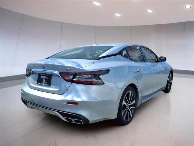 Photo of 2023 Brilliant Silver Nissan Maxima