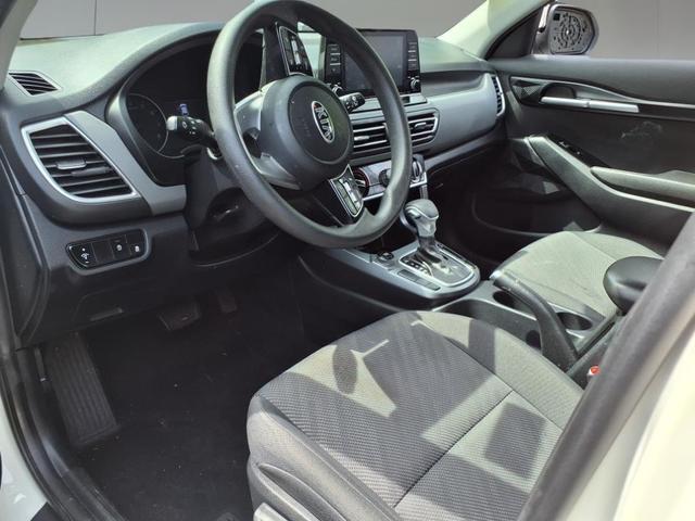 Photo of 2021 Snow White Pearl Kia Seltos