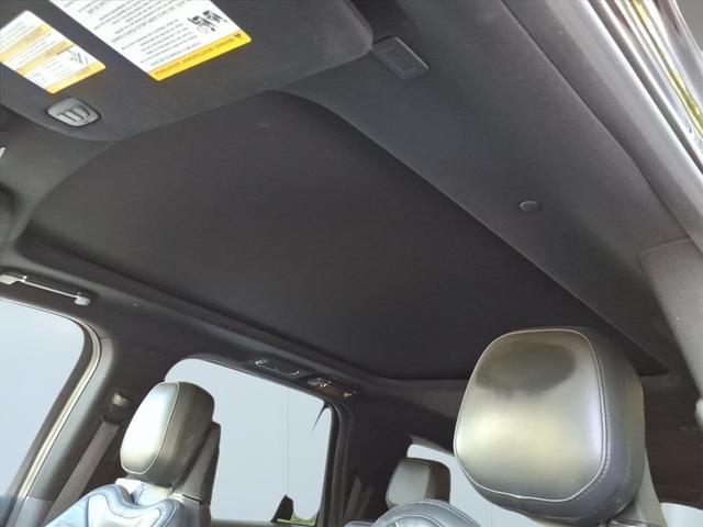Photo of 2023 Infinite Black Metallic Clearcoat Lincoln Navigator