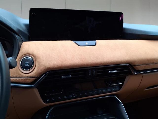 Photo of 2024 Deep Crystal Blue Mica Mazda CX-90