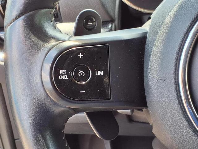 Photo of 2022 Rooftop Gray MINI Clubman