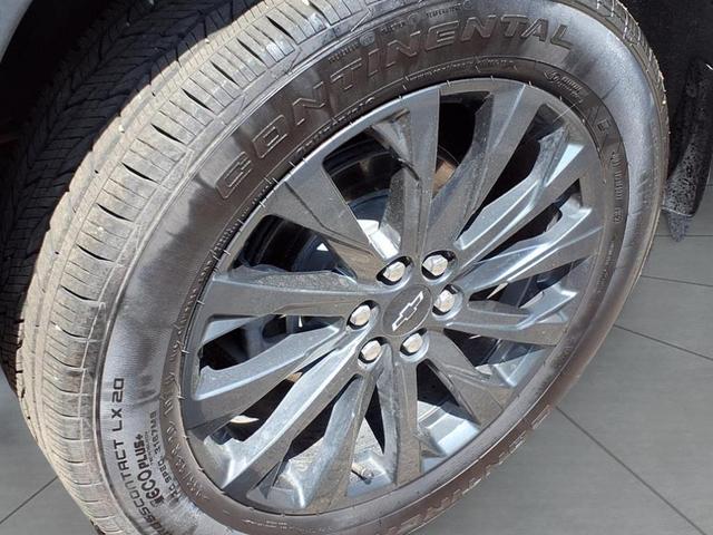 Photo of 2023 Radiant Red Tintcoat Chevrolet Traverse