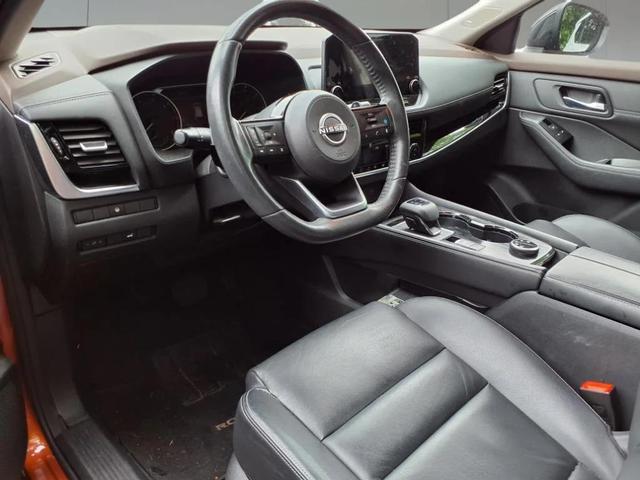 Photo of 2023 Super Black Nissan Rogue