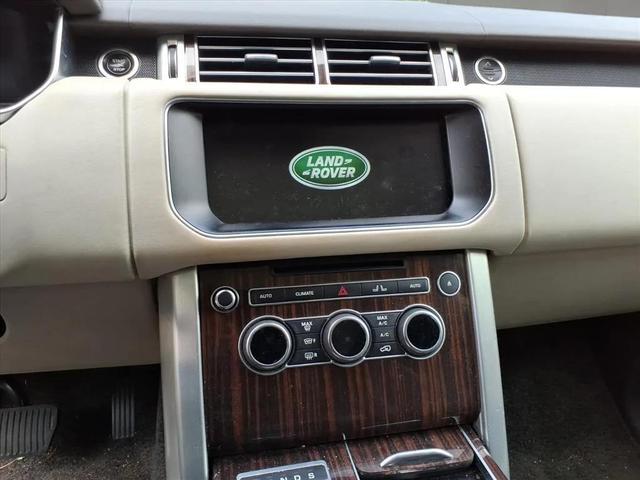 Photo of 2017 Fuji White Land Rover Range Rover