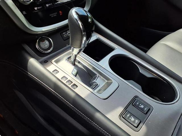 Photo of 2024 Super Black Nissan Murano