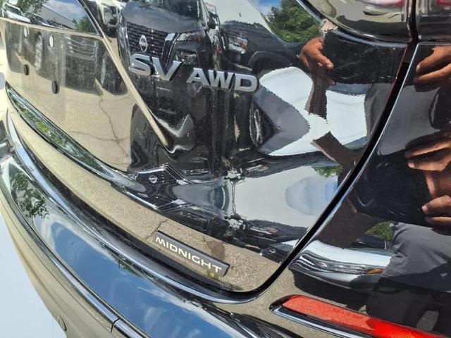 Photo of 2024 Super Black Nissan Murano