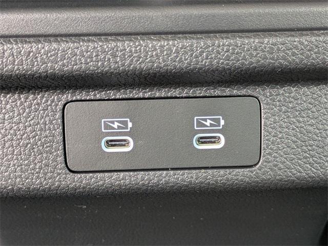 Photo of 2025 Solar Silver Metallic Honda Accord