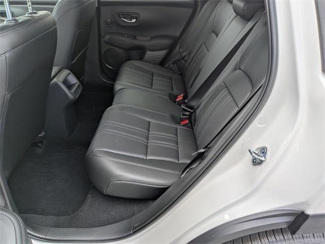 Photo of 2026 Platinum White Pearl Honda HR-V