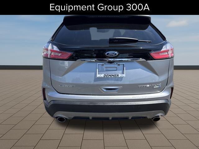 Photo of 2020 Iconic Silver Metallic Ford Edge