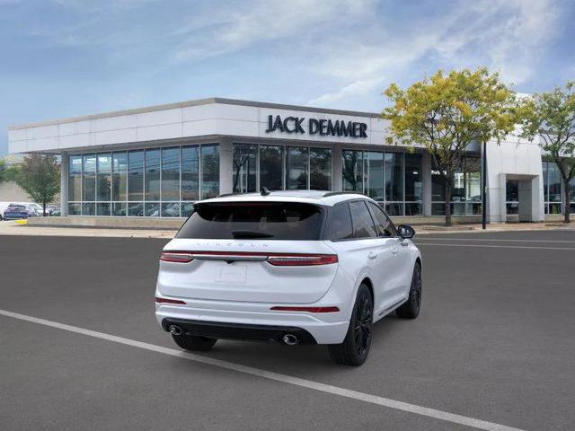 Photo of 2025 Crystal White Metallic Clearcoat Lincoln Corsair