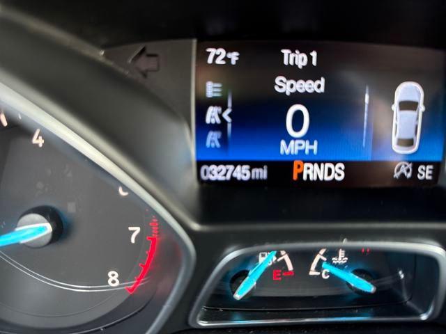 Photo of 2019 White Platinum Metallic Tri-Coat Ford Escape